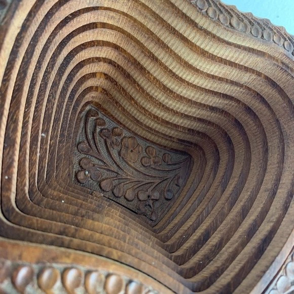 Vintage Country Spiral Cut Collapsible Wood Apple Shape Fruit Bowl/Basket/Trivet - Picture 9 of 9